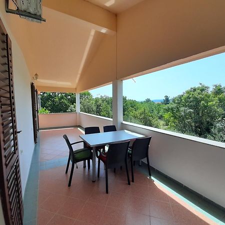 Apartments Marta Starigrad Paklenica Habitación foto